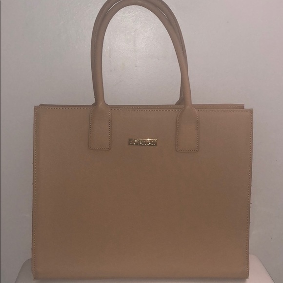 JOY & IMAN Handbags - JOY & IMAN HANDBAG 👜